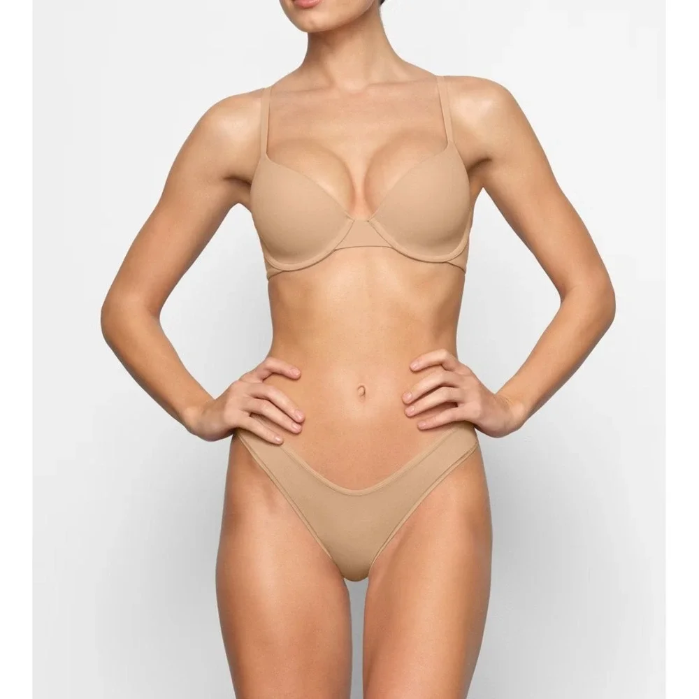 Skims Fits Everybody T-Shirt Demi Bra, Ochre,‎ 32C